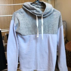 🔥HUGE MOVING SALE🔥 Kohl’s Sweatshirt